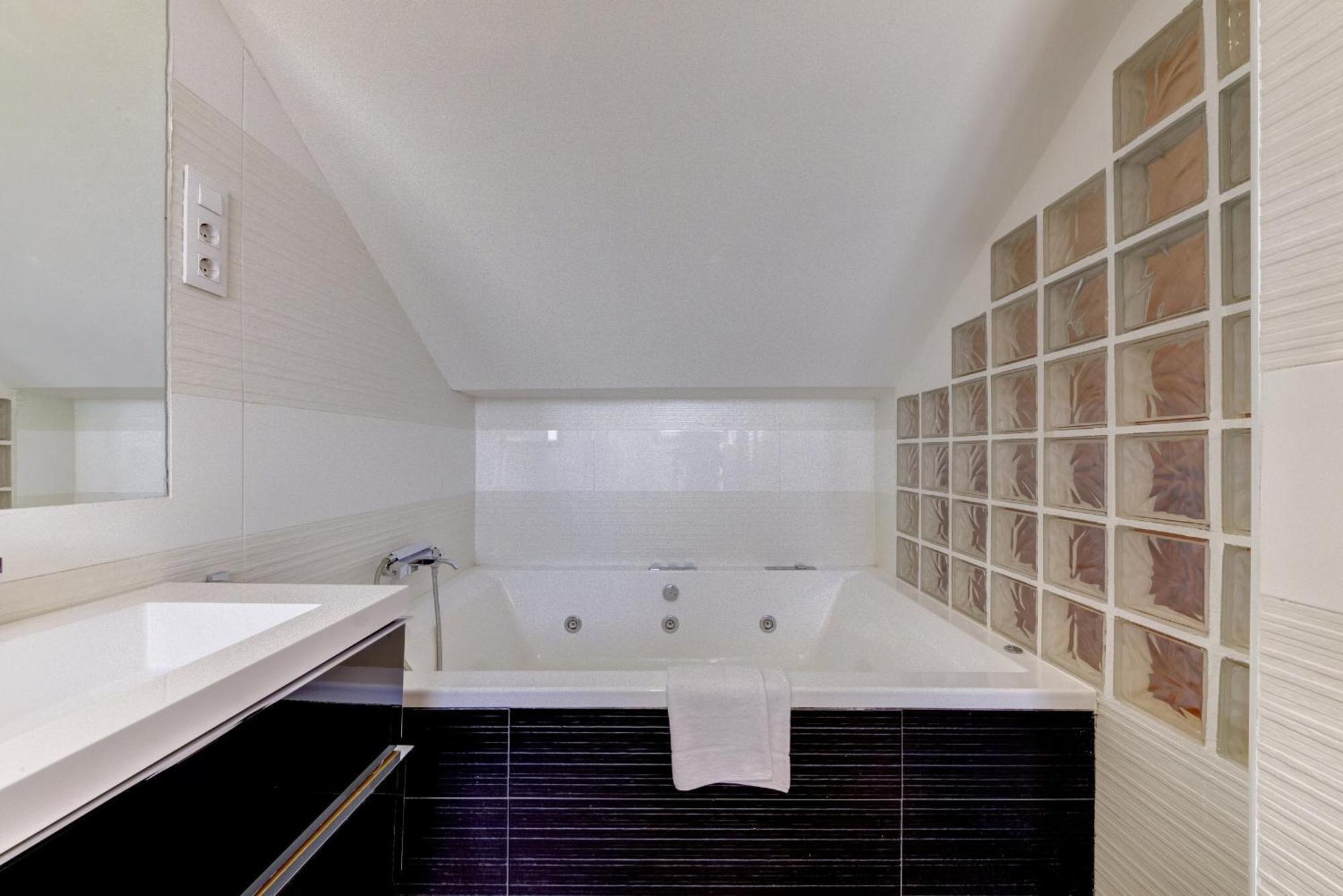 El Palomar Appartement Madrid Buitenkant foto