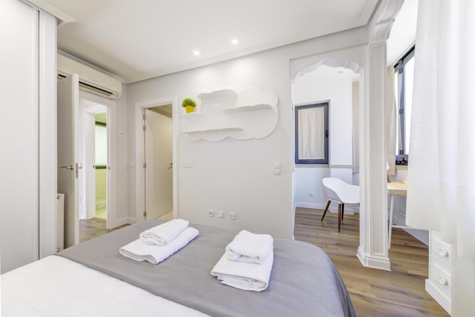El Palomar Appartement Madrid Buitenkant foto