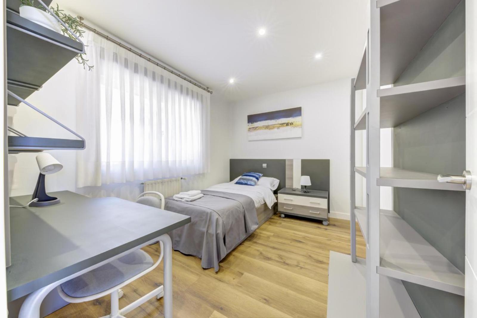 El Palomar Appartement Madrid Buitenkant foto