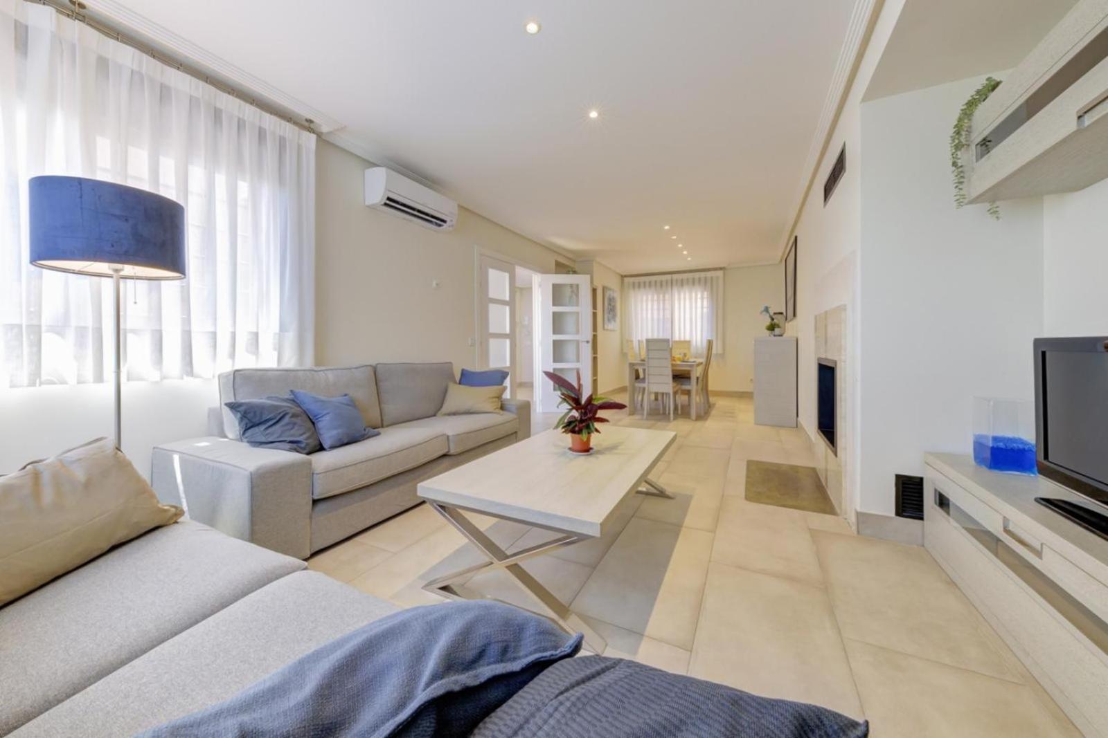 El Palomar Appartement Madrid Buitenkant foto