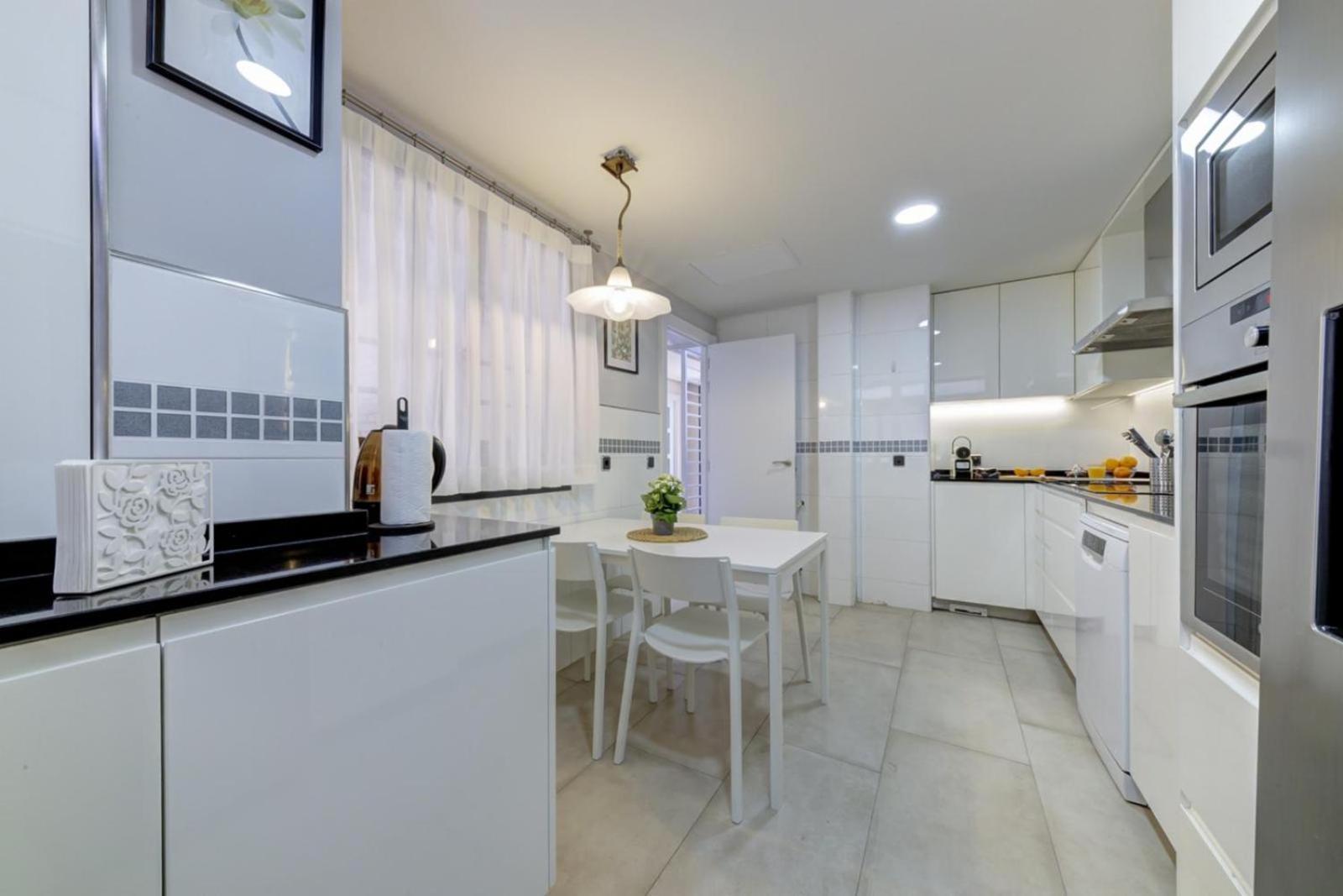 El Palomar Appartement Madrid Buitenkant foto